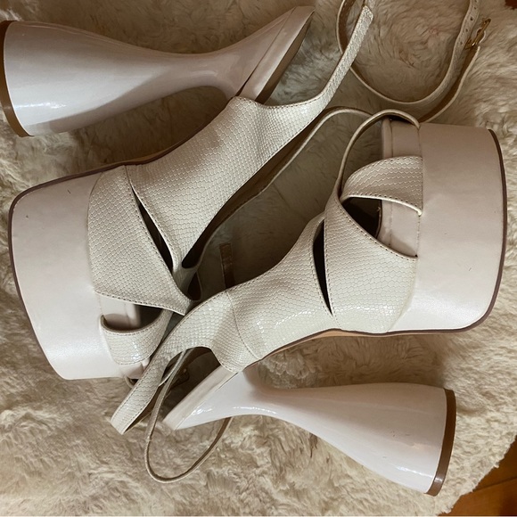 Fashion nova heels - Picture 1 of 4